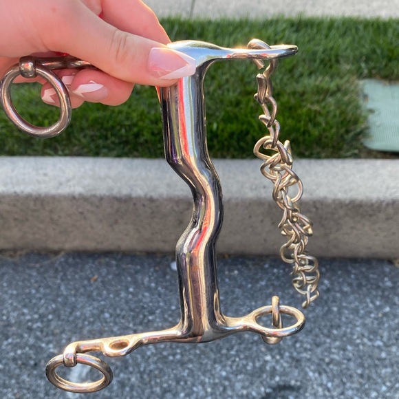 Bits - Picture 6 of 7